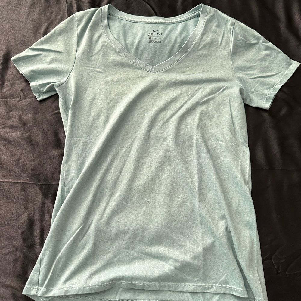Nike dri-fit green workout shirt size medium